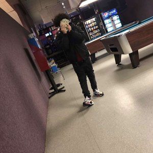 Meet your Posher, Christopher